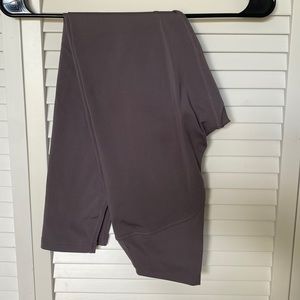 NWOT: balance Athletica  ascend leggings